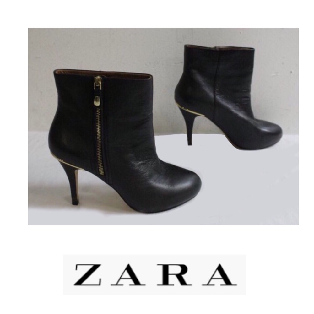 Zara boots with ✨gold tone✨ strip